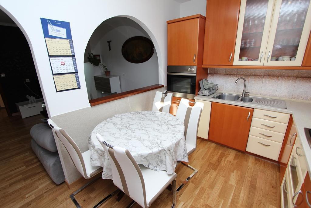 Apartament Ilinovic